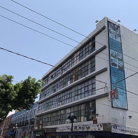 פואבלה Hotel June מראה חיצוני תמונה