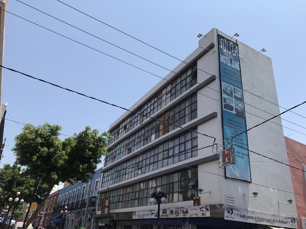פואבלה Hotel June מראה חיצוני תמונה